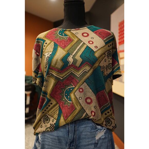 80s Style Pattern Crop top - Picture 1 of 5